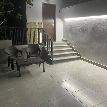 Sm Apartment 耶烈万 外观 照片