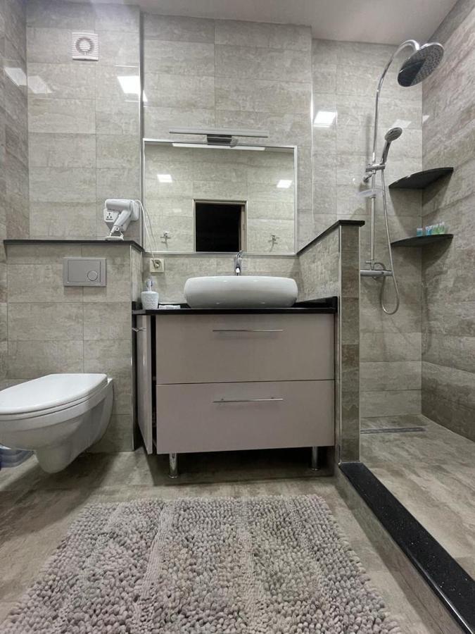 Sm Apartment 耶烈万 外观 照片